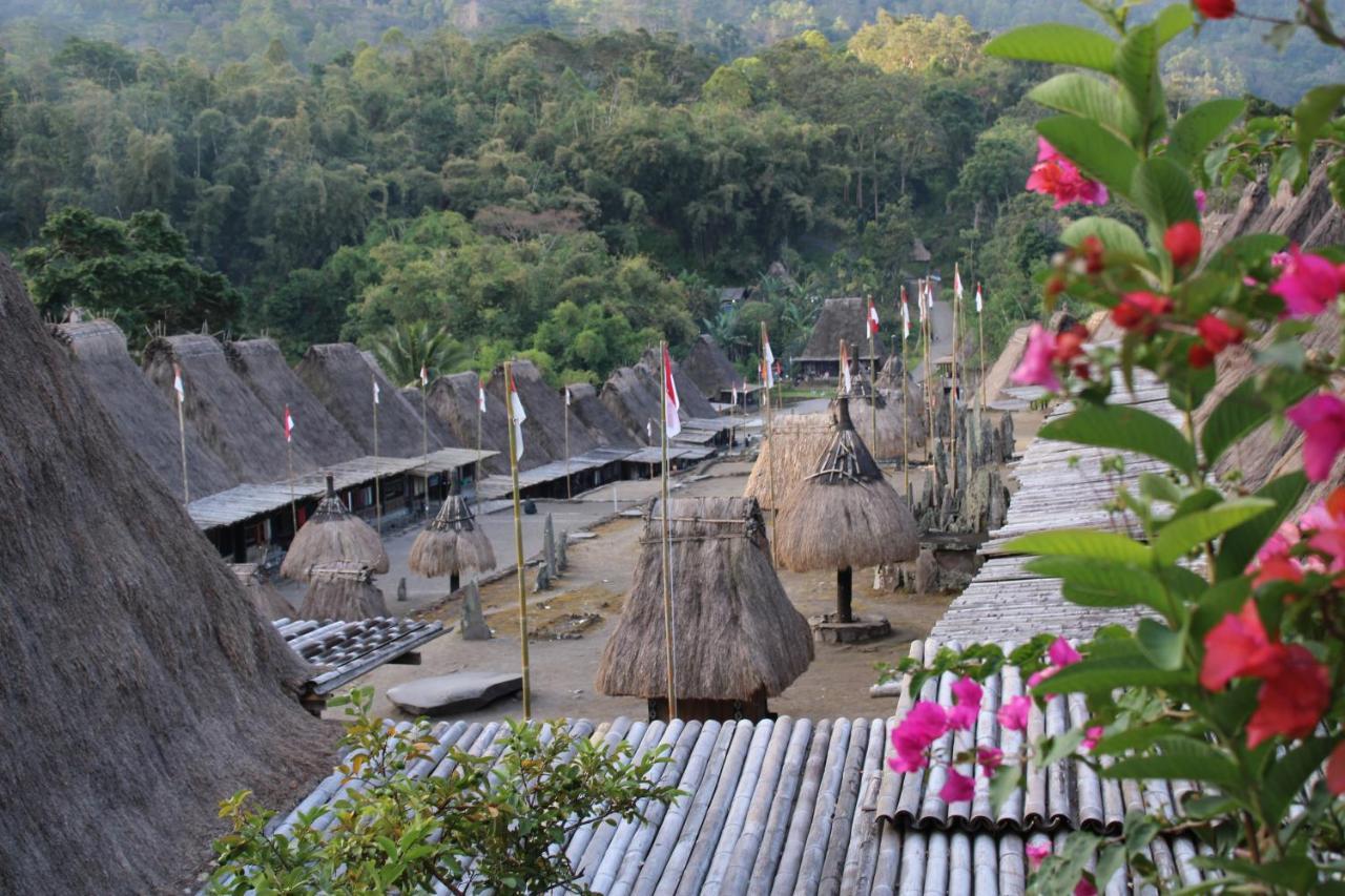 Riung Tiga Empat Tujuh Guesthouse Exterior foto